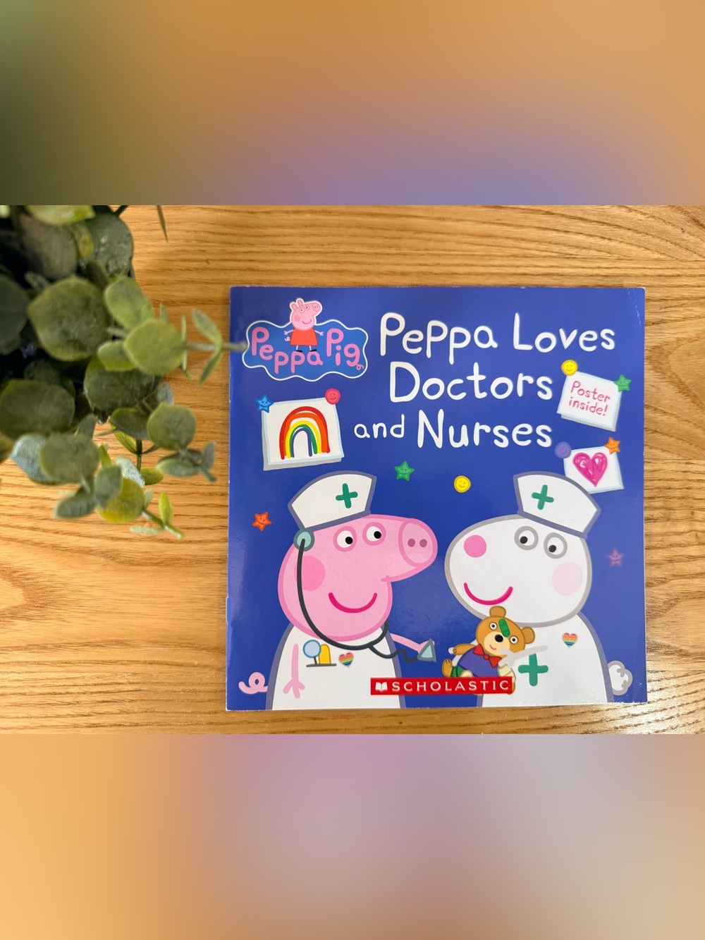 🌿10/$25 • Scholastic Peppa Loves Doctors and Nurses